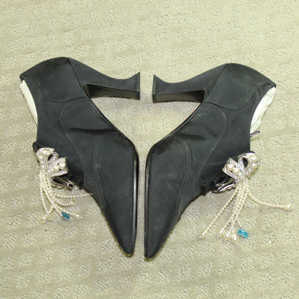 CHANEL NEW Pre-Fall 18A BLACK CC PEARL JEWELED BOW BOOTIES SHOES EU 37.5C / 6.5 - Picture 5 of 10